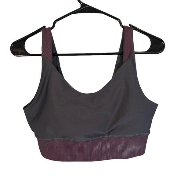 Puma Gray & Purple Two Toned Athletic Running Workout Sports Bra Women Sz M - Picture 1 of 9